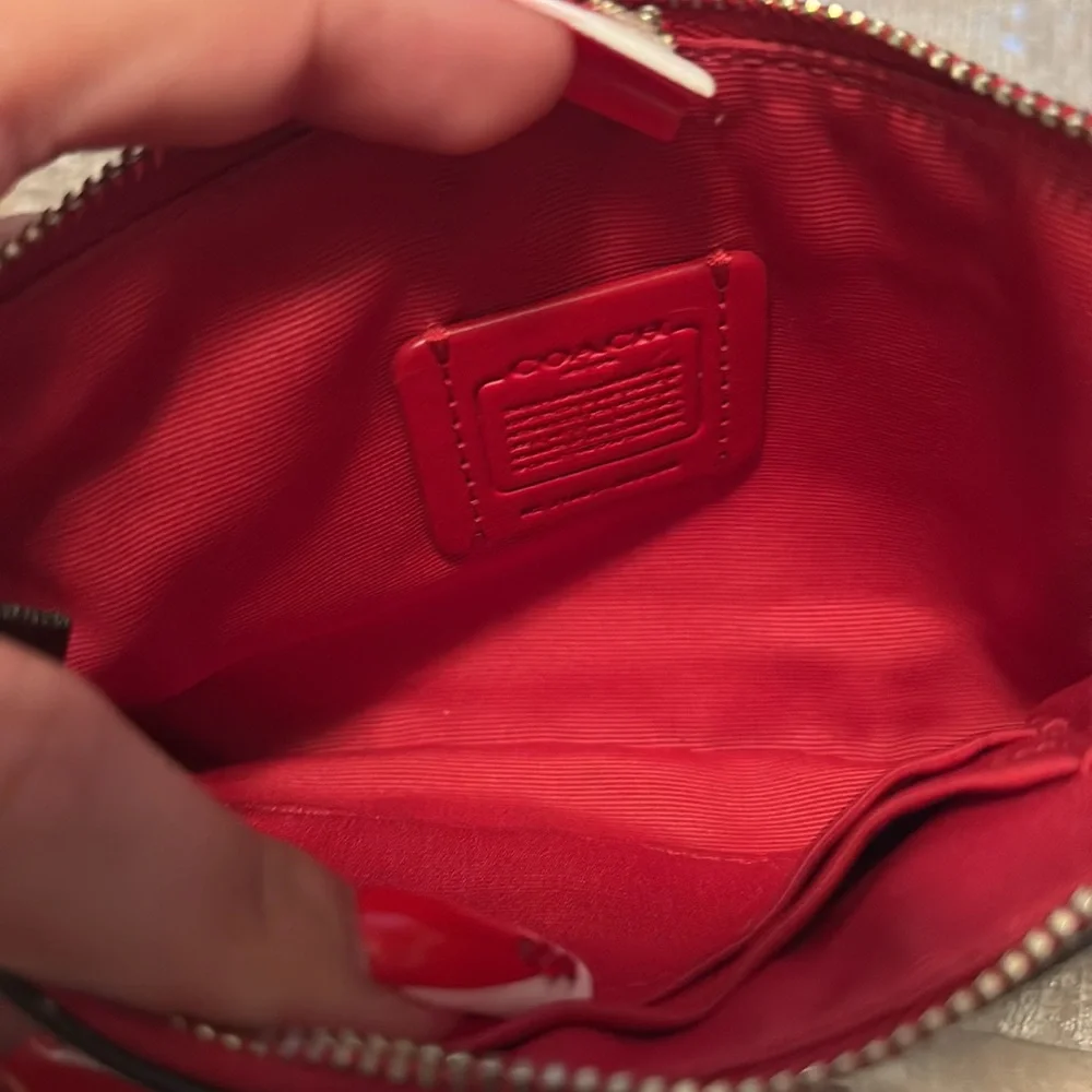 Coach wristlet - Picture 2 of 2